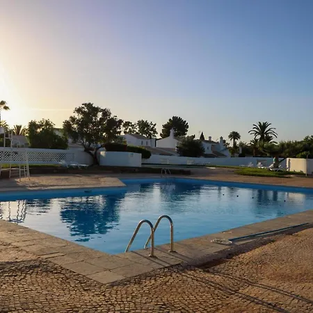 펜션 Charming In Vilamoura Golden Triangle 쿼테이라